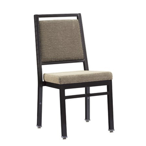 Cadeira de alumínio para banquete de hotel moderna cadeira de restaurante de luxo com almofada de pé ajustável